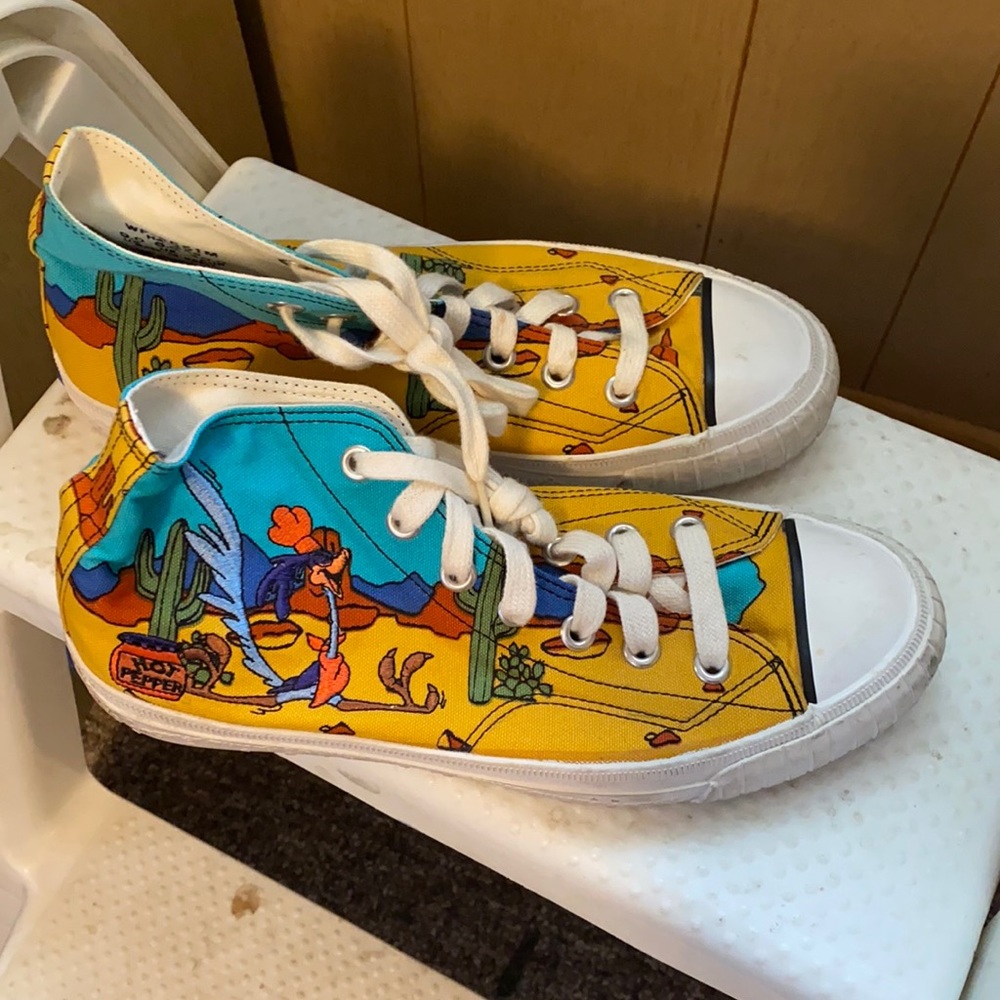 Keds High top Looney Tunes Road runner Sneaker